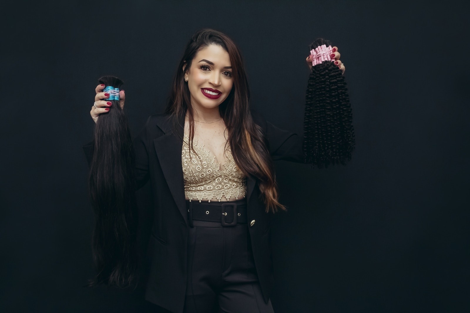 Vanuza Soares Especialista em Mega Hair